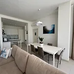 Villa Privat Pool Gem 82, Coast