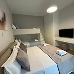 Privat Pool Gem 82, Coast