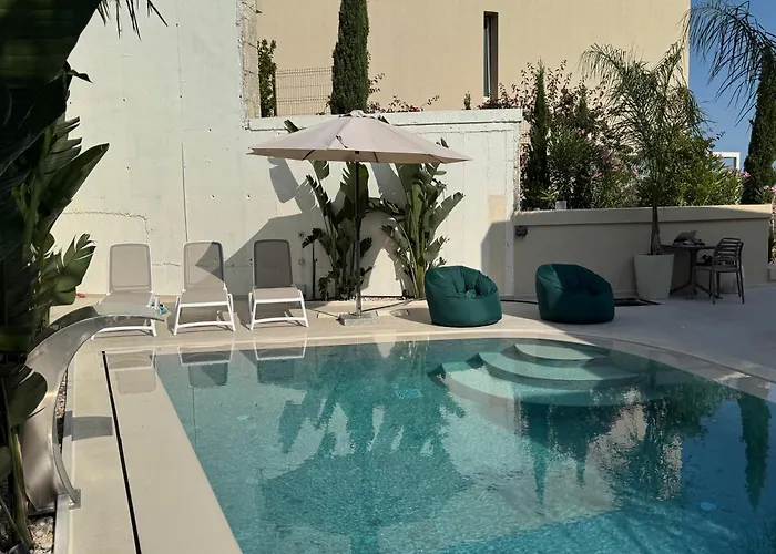 Privat Pool Gem 82, Coast * Dhërmi