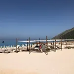 Privat Pool Gem 82, Coast Вилла