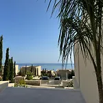 Privat Pool Gem 82, Coast *