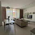 Privat Pool Gem 82, Coast