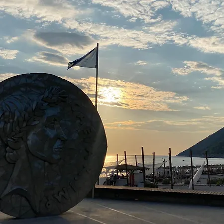 Pool Gem 82, Coast Dhërmi