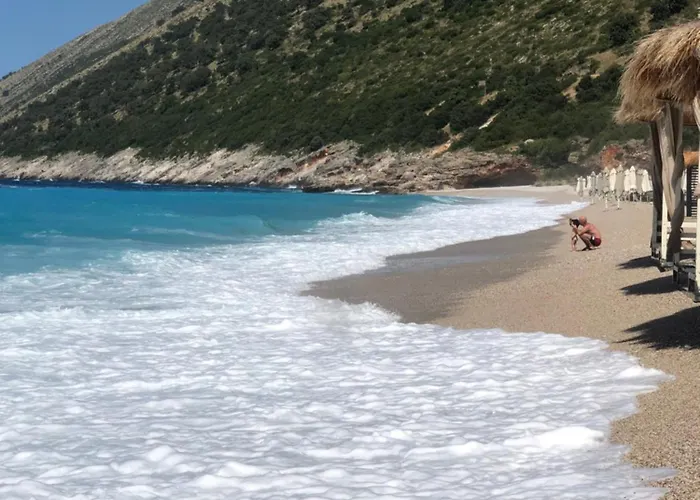 Villa Privat Pool Gem 82, Coast