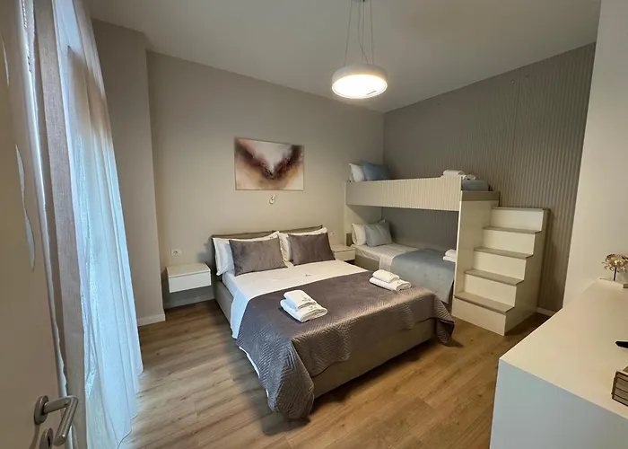 Privat Pool Gem 82, Coast Villa *