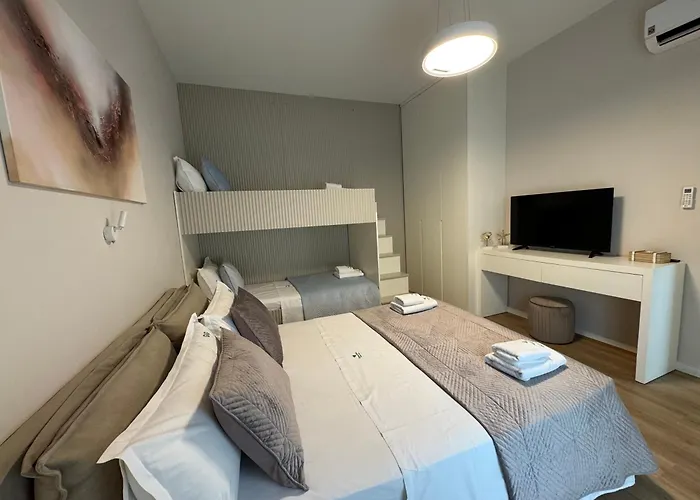 Privat Pool Gem 82, Coast